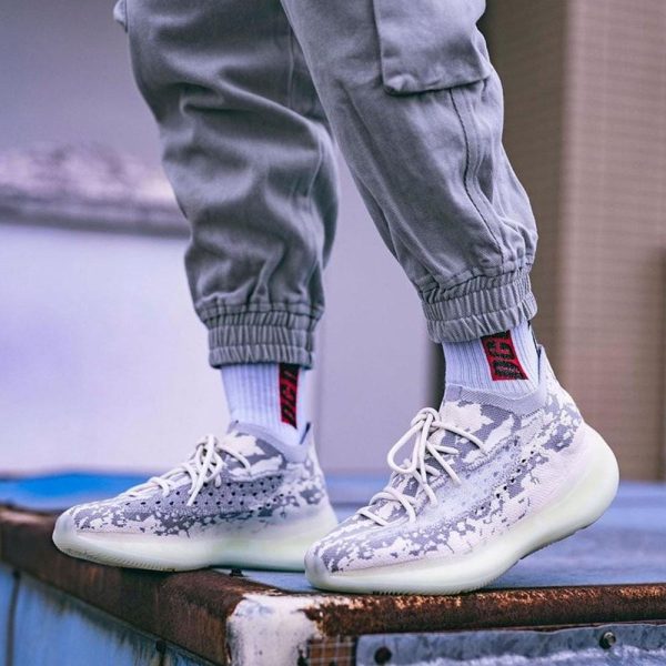 Yeezy Boost 380 ‘Alien’ FV3260-6