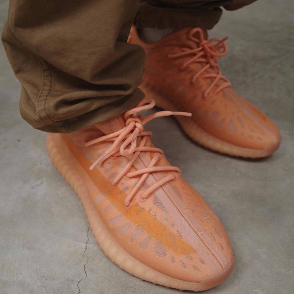 Yeezy Boost 350 V2 Mono Clay GW2870-5