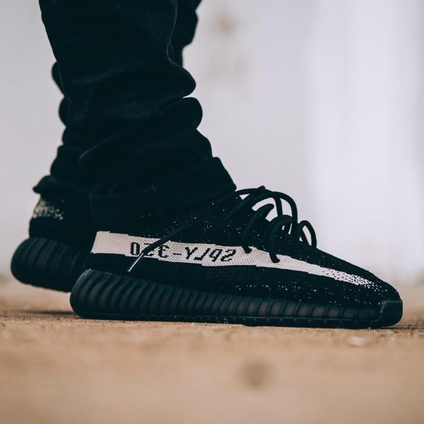 Yeezy Boost 350 V2 Oreo Black-White BY1604-4