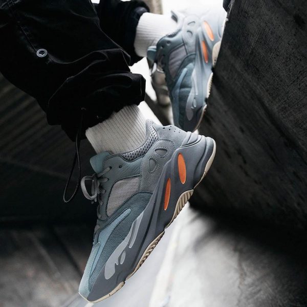 Yeezy Boost 700 Inertia EG7597-6