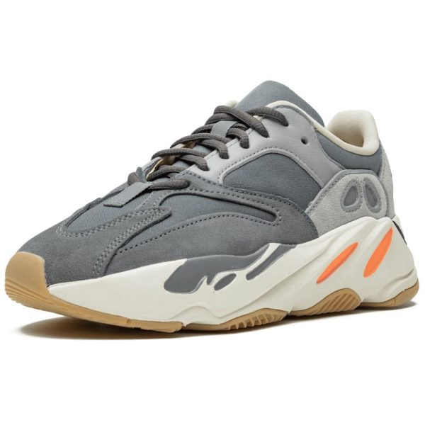 Yeezy Boost 700 Magnet FV9922-3