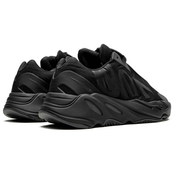 Yeezy Boost 700 MNVN Triple Black FV4440-2