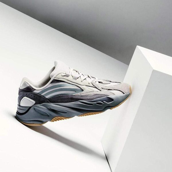 Yeezy Boost 700 V2 Tephra FU7914-5