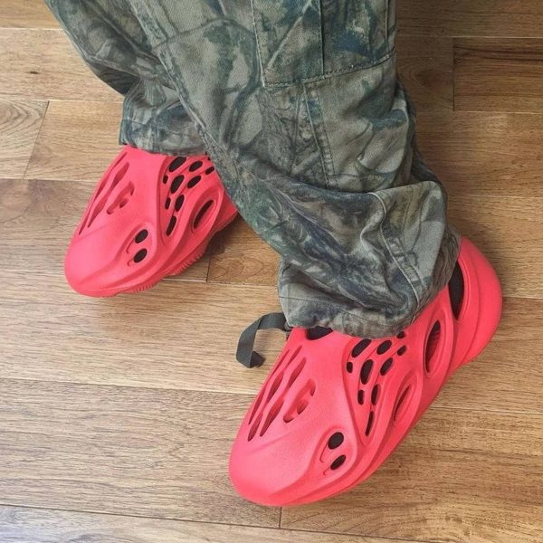 Yeezy Foam Runner Vermilion GW3355-5